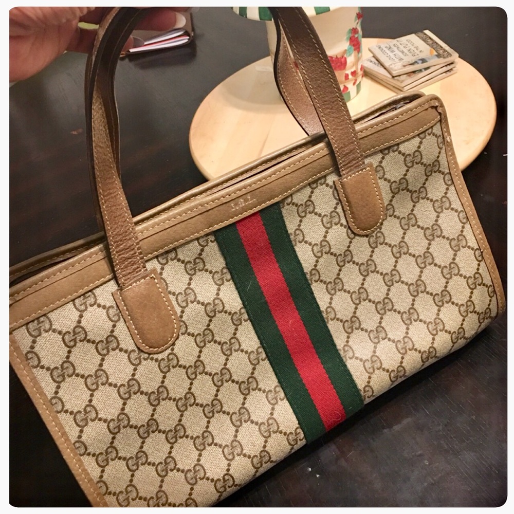 Authentic vintage 70’s Gucci bag (final sale)